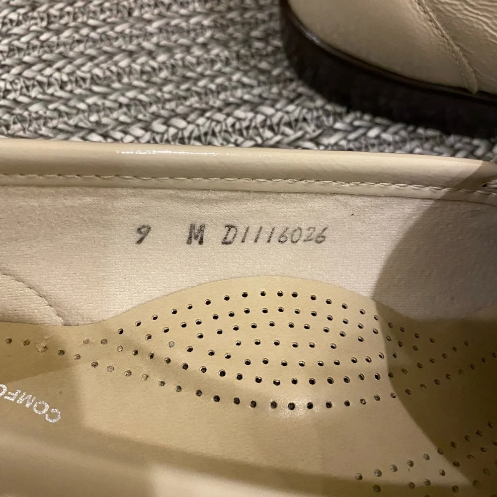 SAS Tripad Comfort Food Bed Size 9 M - Picture 10 of 10